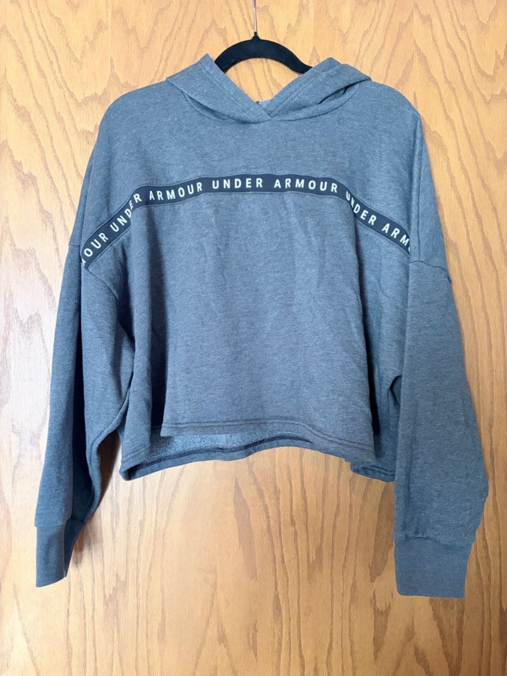 Under Armour | Gray Cropped Hoodie